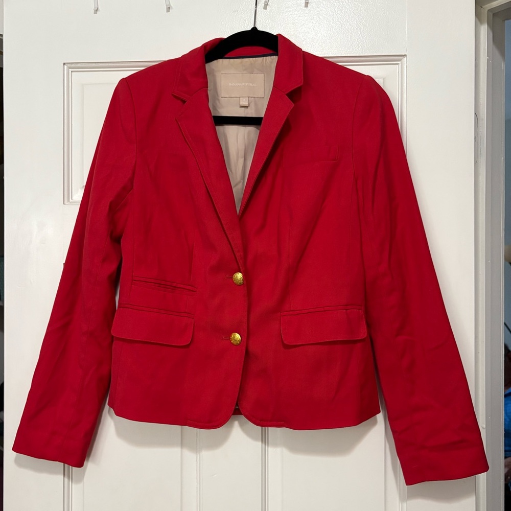Banana Republic Red Blazer w/ Gold Buttons – Size 4 🔥